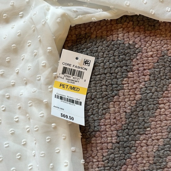 NWT Polka Dot Blouse - Picture 3 of 5